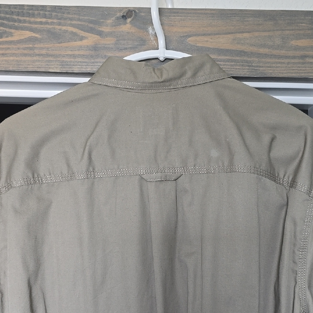 Men's Olive Button-Up Shirt - Picture 4 of 6